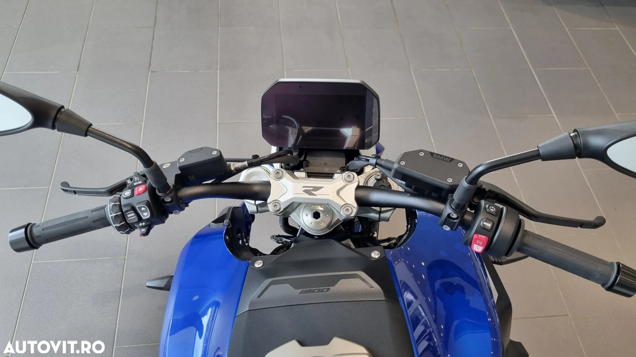 BMW R1250R - 13