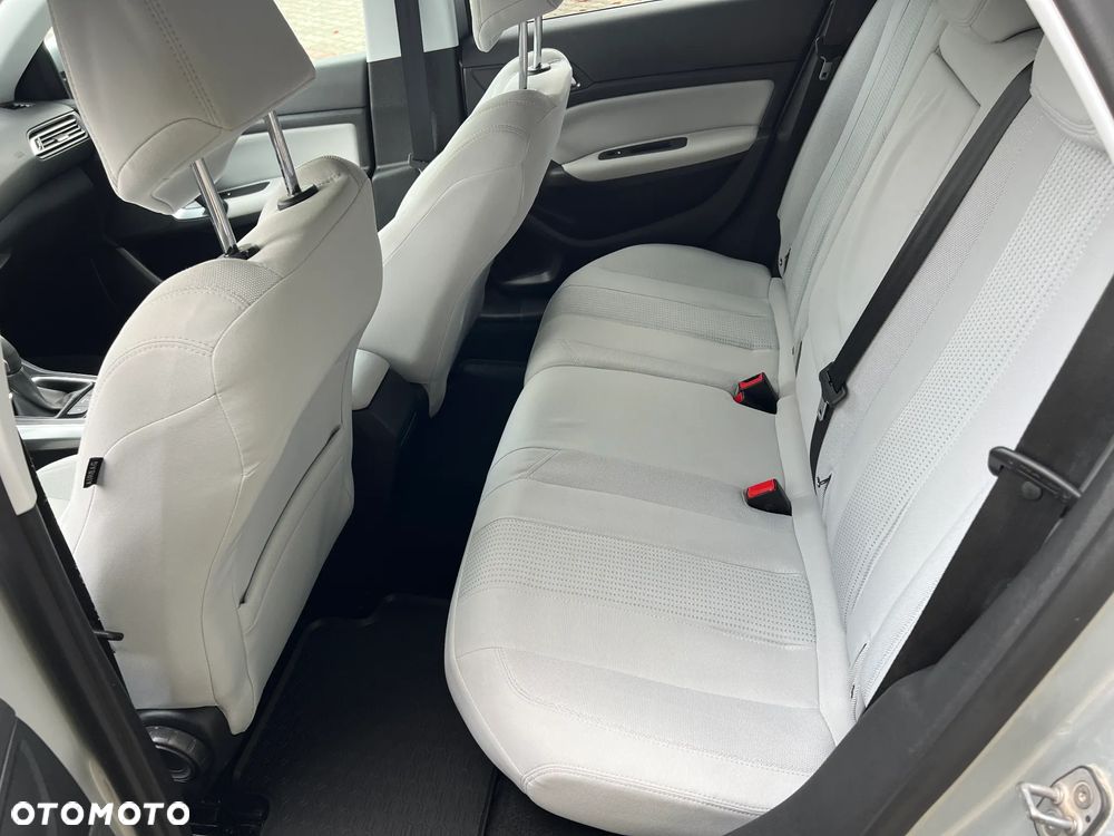 Peugeot 308 1.6 BlueHDi Allure S&S EAT6 - 9