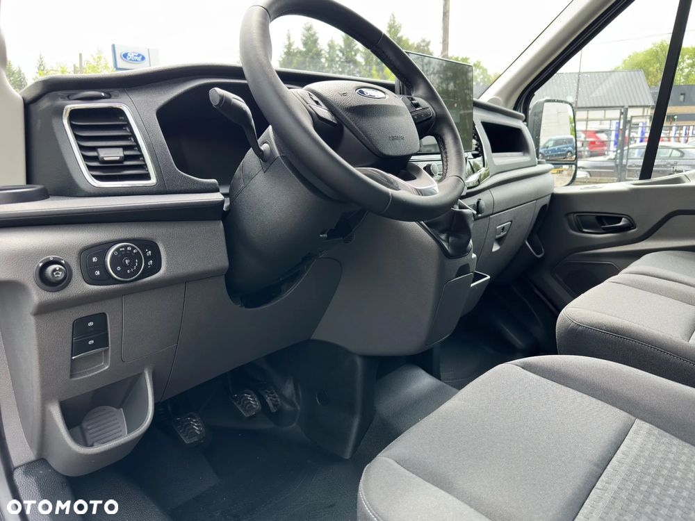 Ford Transit - 11