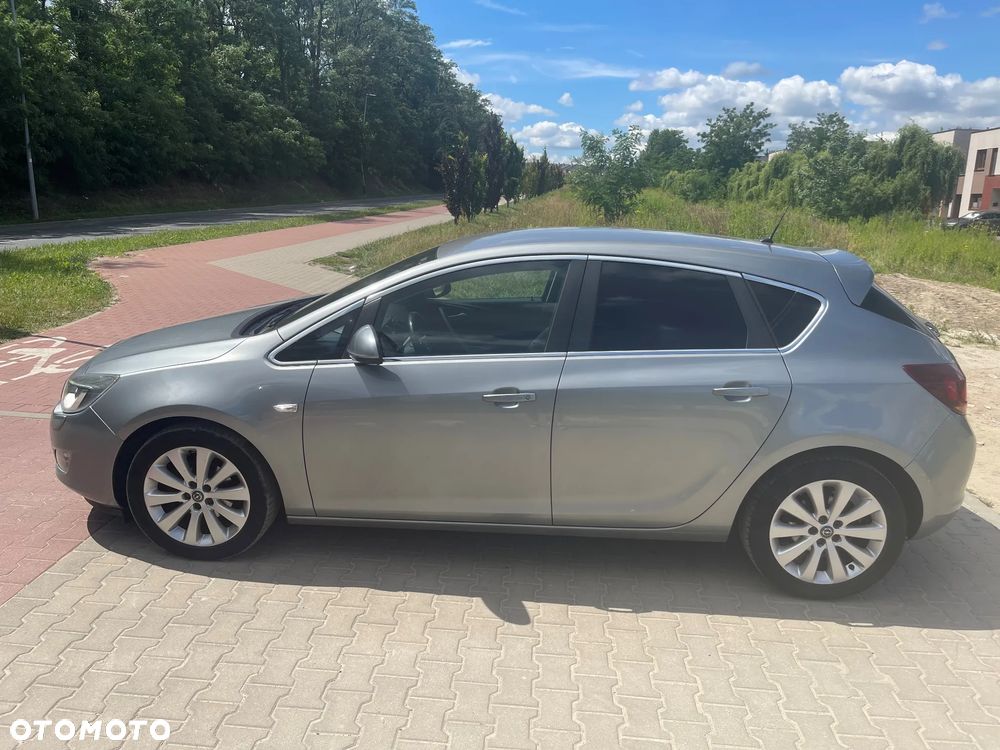 Opel Astra - 1