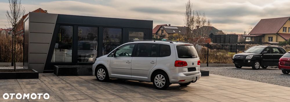 Volkswagen Touran - 22