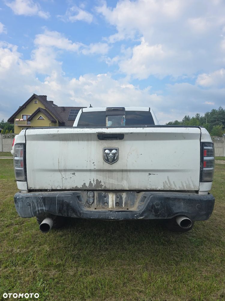 Dodge RAM 5.7 4x4 - 8