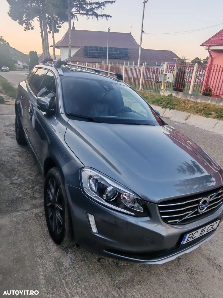 Volvo XC 60 D5 AWD Aut. Summum - 4