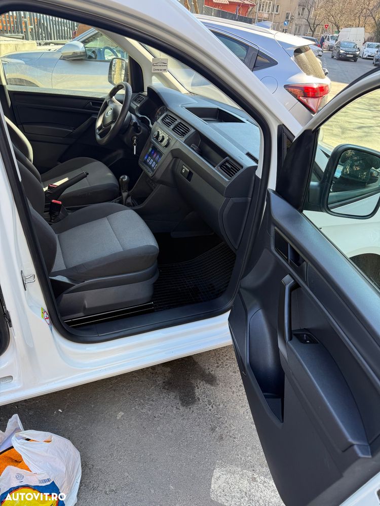 Volkswagen Caddy Maxi 2.0 TDI 75 kW Life - 30