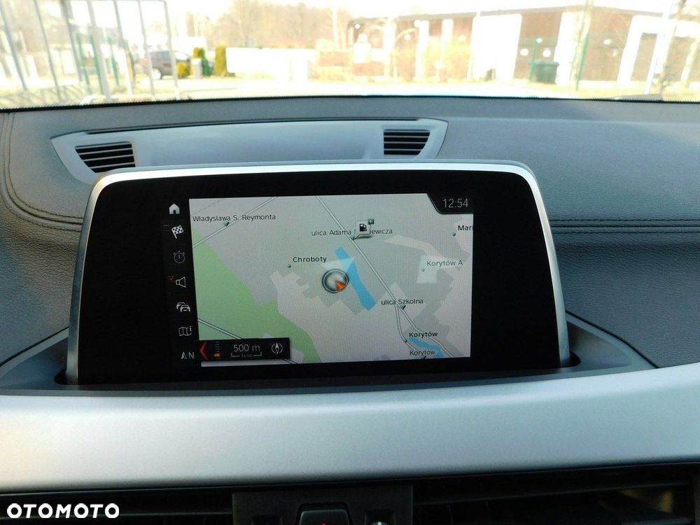 BMW X2 - 16