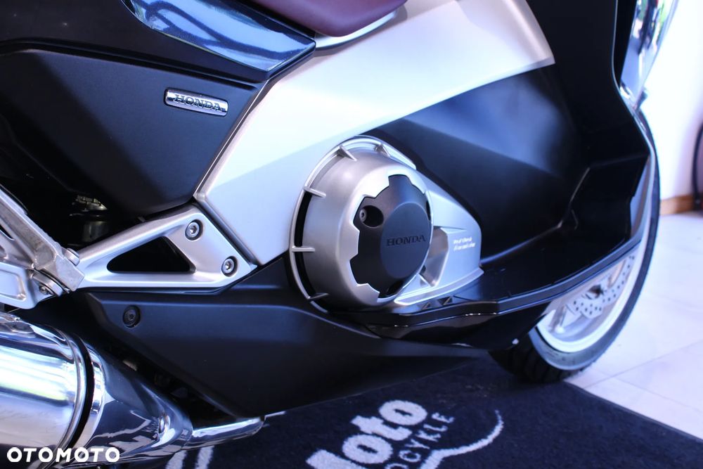 Honda NC - 19