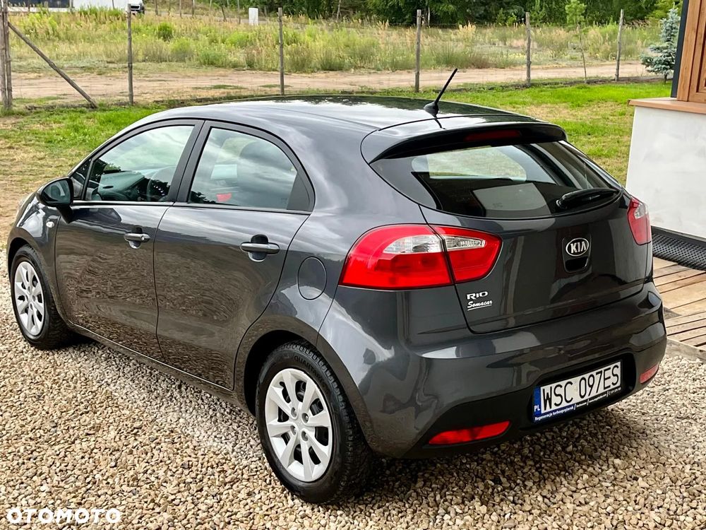 Kia Rio 1.2 Attract - 3