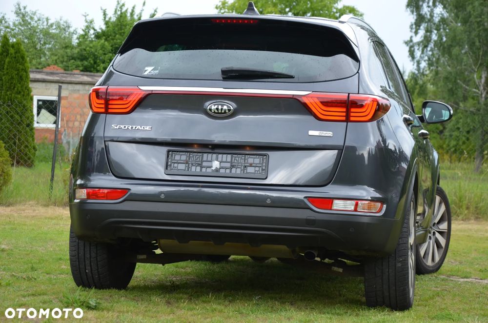 Kia Sportage 1.7 CRDI 2WD ISG Dream-Team Edition - 6