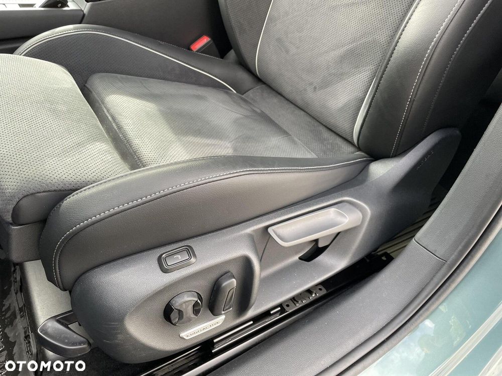 Volkswagen Passat Variant - 11