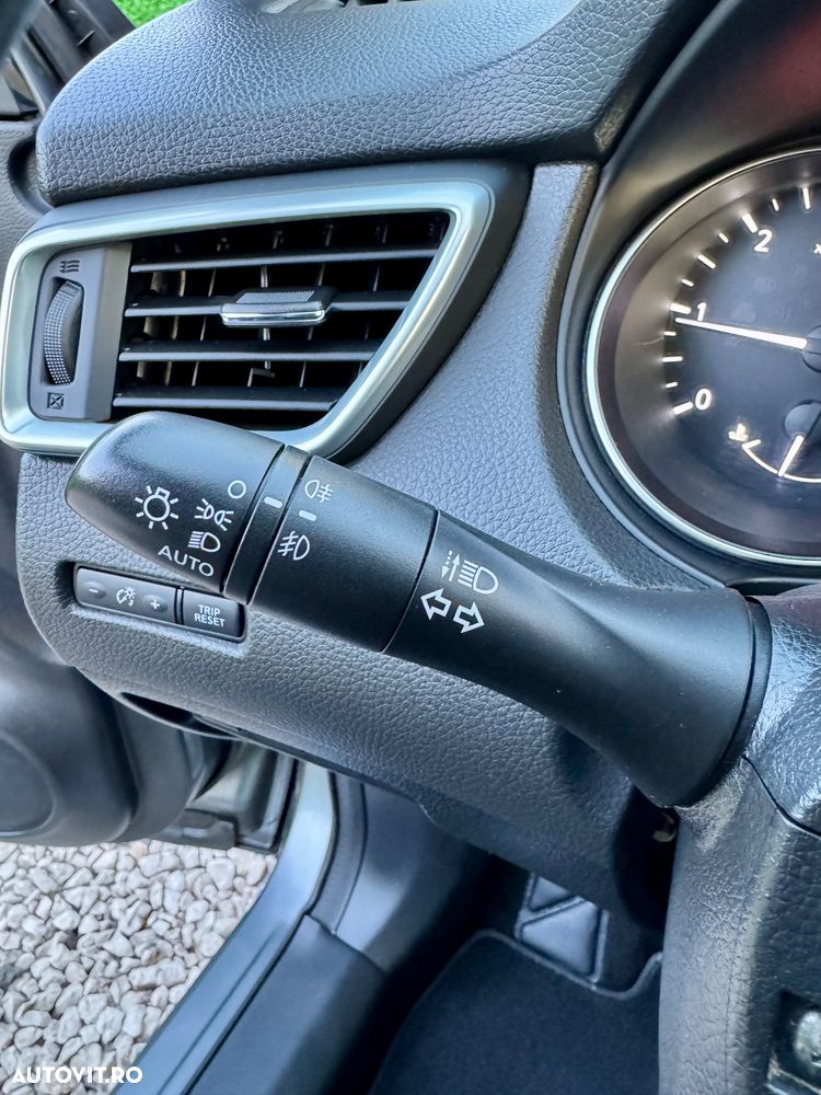 Nissan Qashqai 1.6 DCI Xtronic TEKNA+ - 21