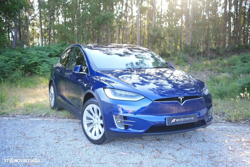 Tesla Model X 75D - 8