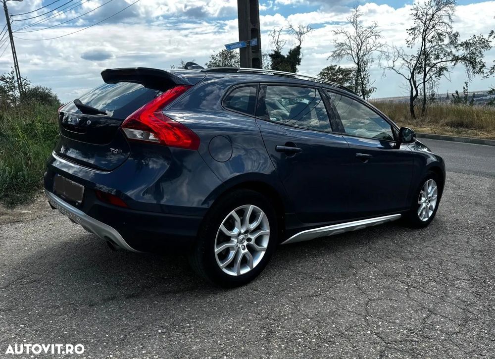 Volvo V40 T4 AWD Geartronic Pro - 2
