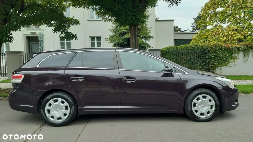 Toyota Avensis 1.6 Active - 35