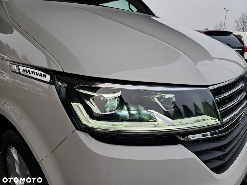 Volkswagen Multivan - 12