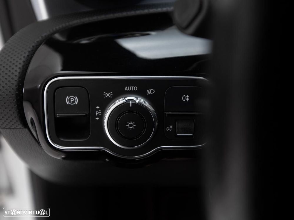 Mercedes-Benz CLA 250 e 8G-DCT AMG Line - 21