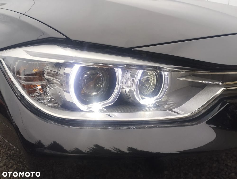 BMW Seria 3 320i - 17