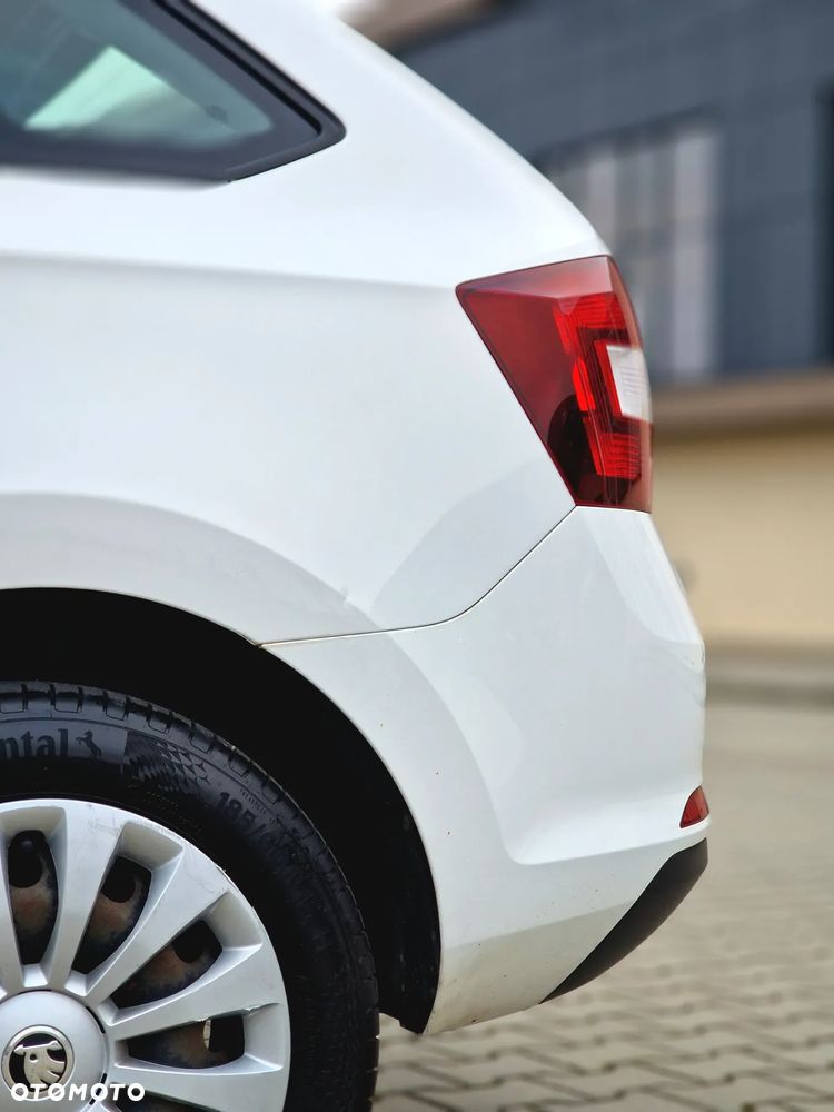 Skoda RAPID 1.4 TDI DPF Ambition - 14