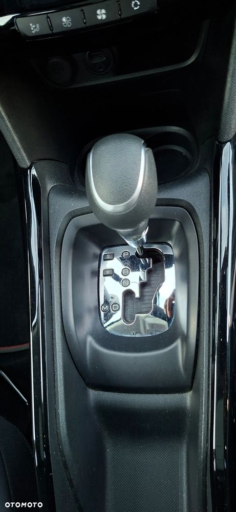 Peugeot 2008 PureTech 110 Stop&Start EAT6 GT-Line Edition - 13