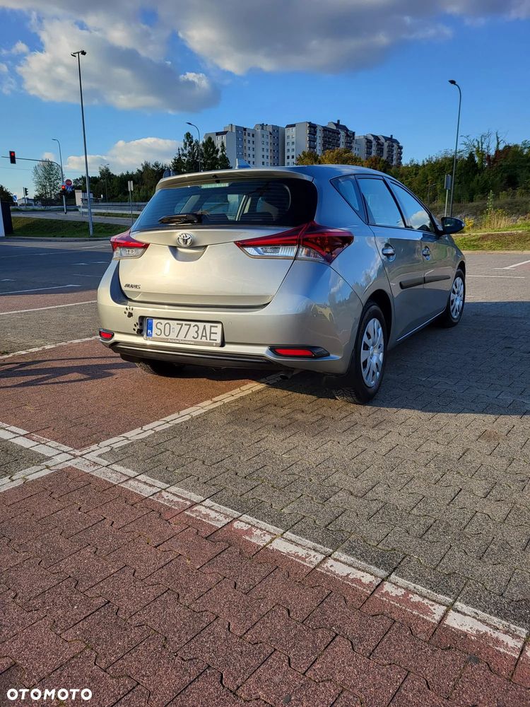 Toyota Auris 1.33 VVT-i Life - 3
