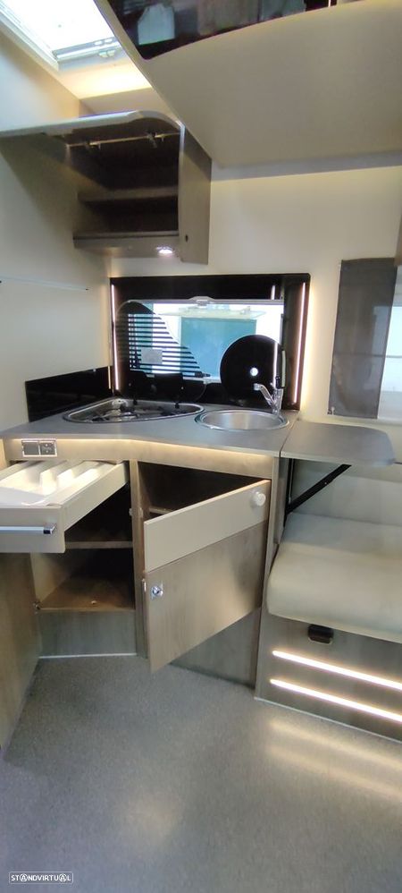 Chausson Titanium 708 (Cama central 7.10mt e sala face a face) - 14