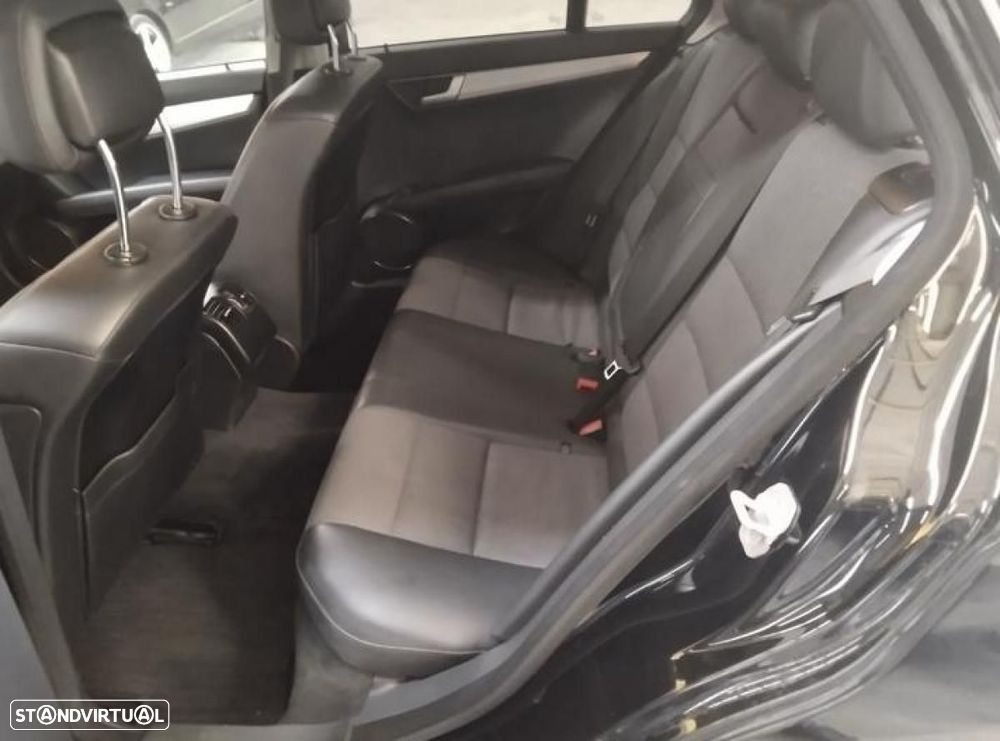 Mercedes-Benz C 200 - 3