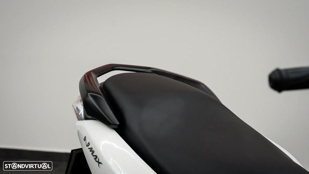 Yamaha NMAX - 10