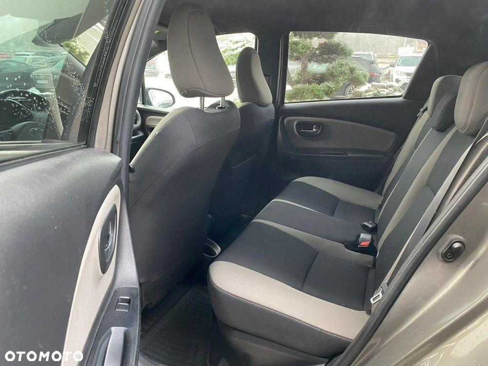 Toyota Yaris - 8