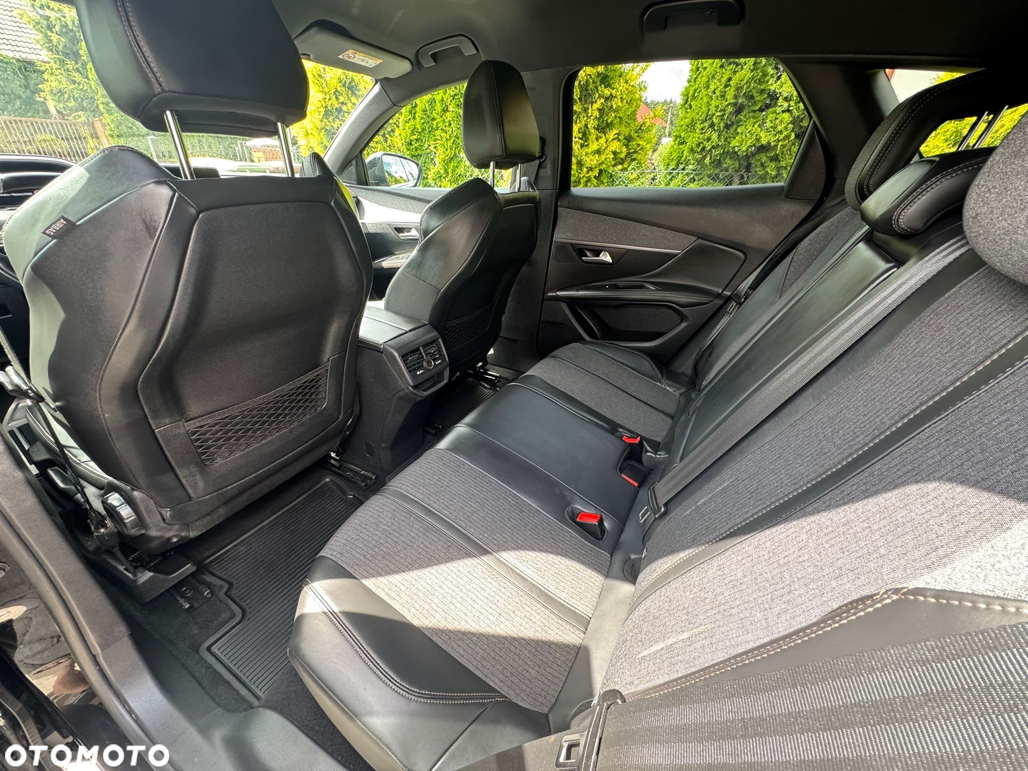 Peugeot 3008 1.2 PureTech GT Pack S&S EAT8 - 18