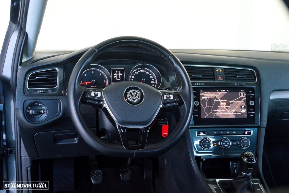 VW Golf 1.6 TDI Confortline - 25