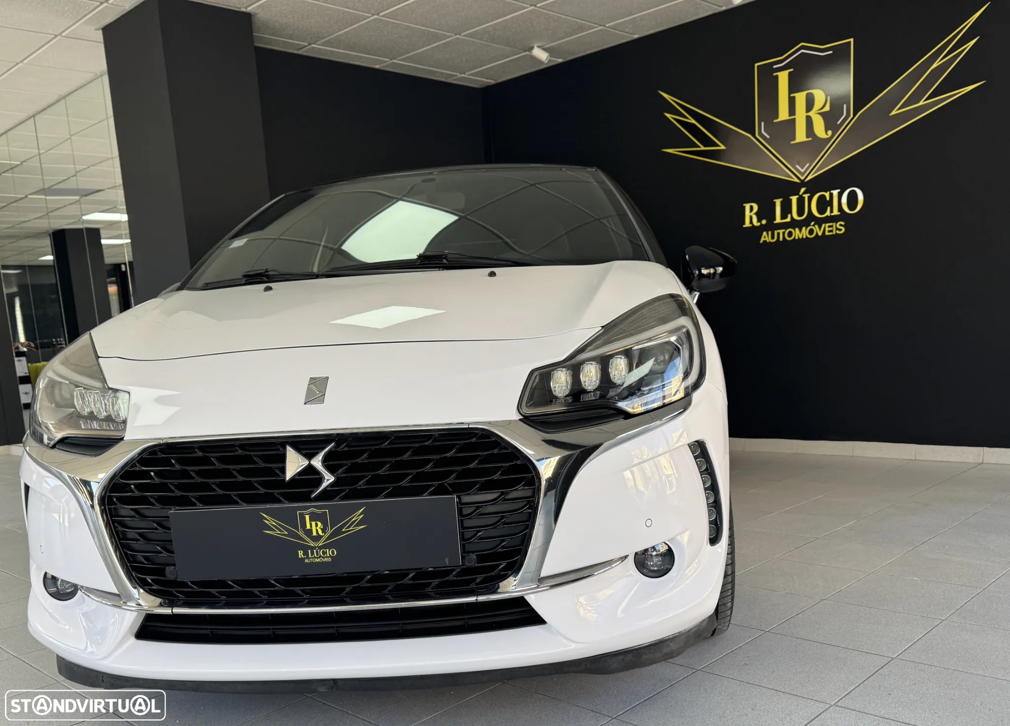 Citroën DS3 1.4 HDi Chic - 4