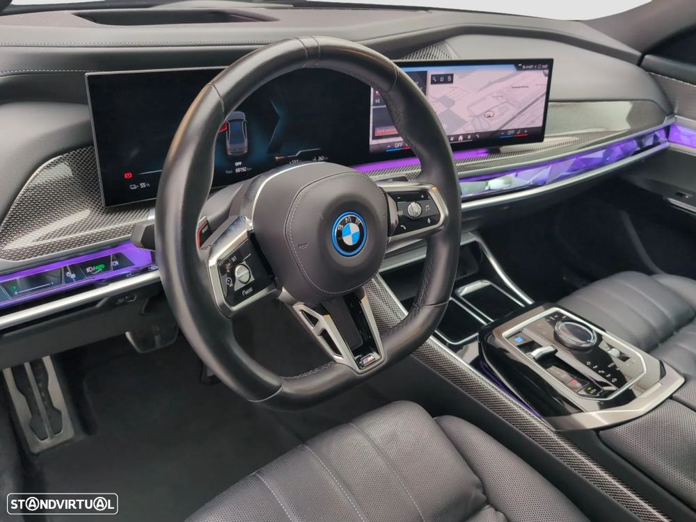 BMW i7 - 9