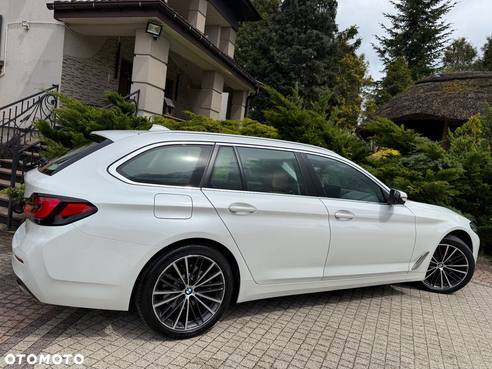 BMW Seria 5 520d M Sport Edition - 9