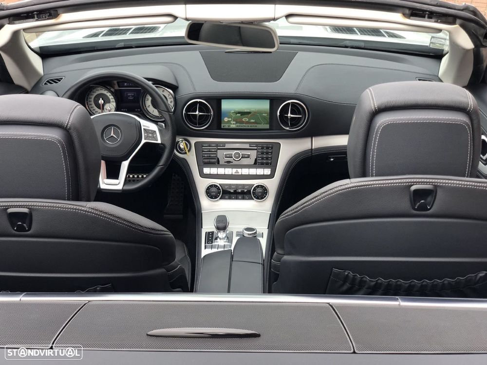 Mercedes-Benz SL 350 - 16