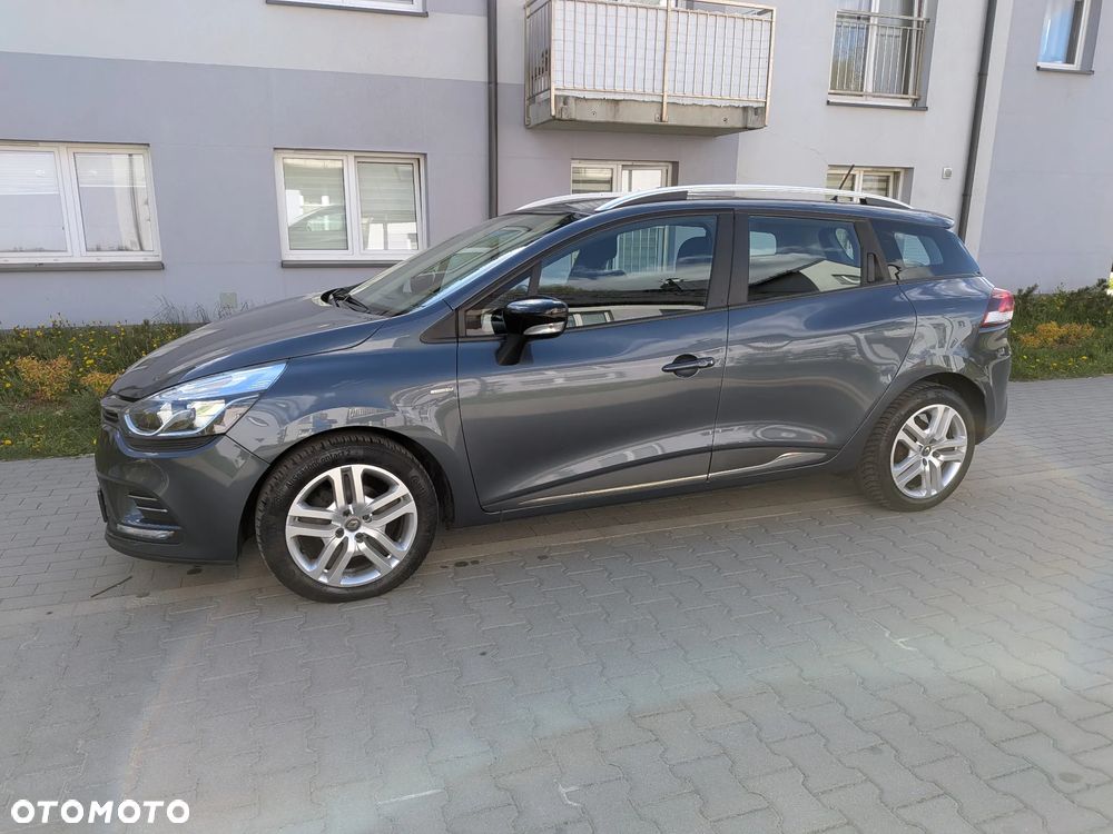 Renault Clio - 16