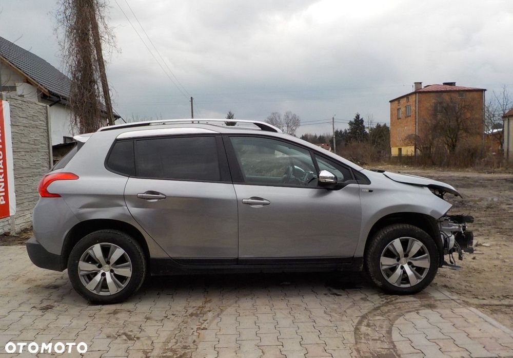 Peugeot 2008 1.2 Pure Tech GPF Style - 15