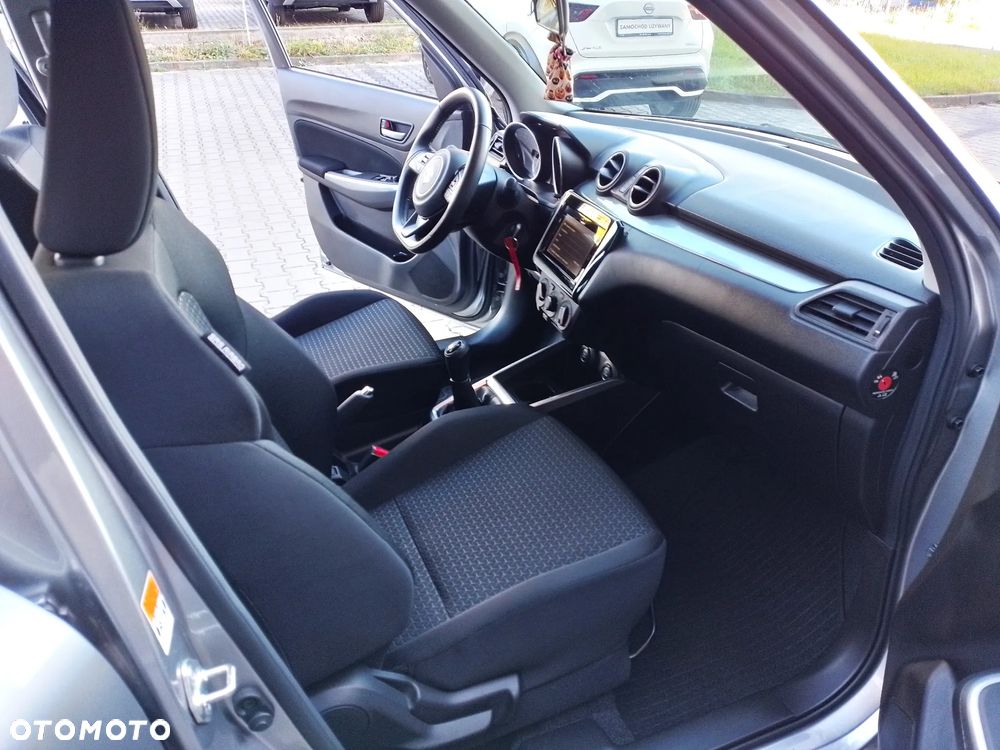 Suzuki Swift 1.2 Dualjet SHVS Premium Plus - 23