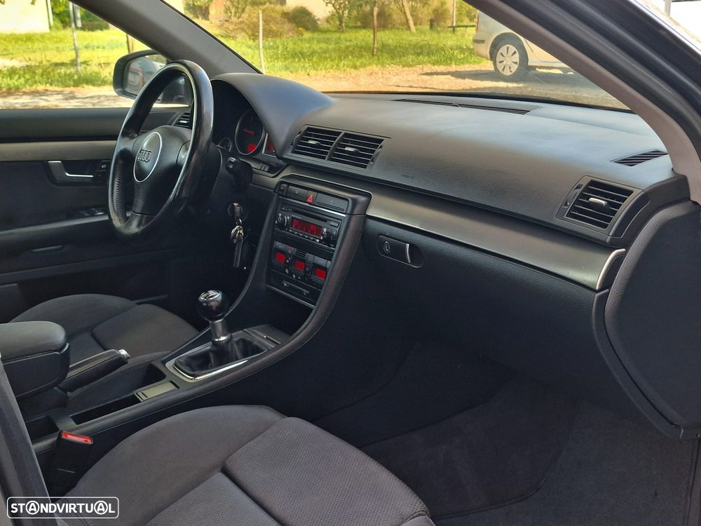 Audi A4 1.9 TDI m6 Sport - 12