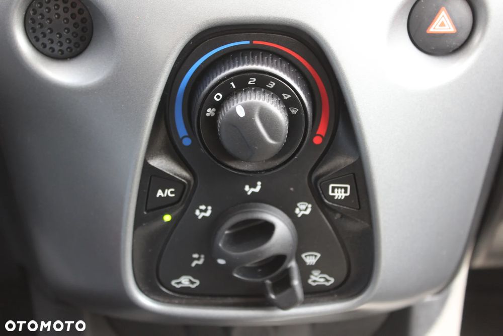 Toyota Aygo 1.0 VVT-i Color Edition - 21