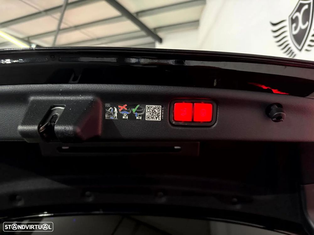 Mercedes-Benz C 300 e 9G-TRONIC Edition AMG Line - 13