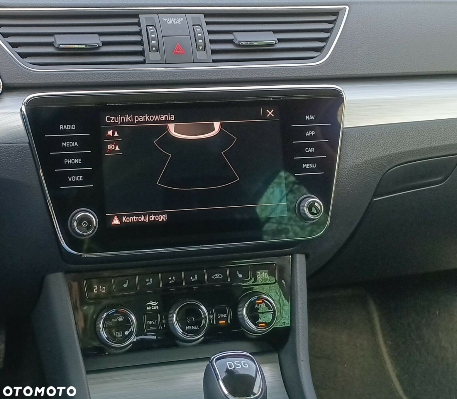 Skoda Superb 2.0 TDI SCR Ambition DSG - 28