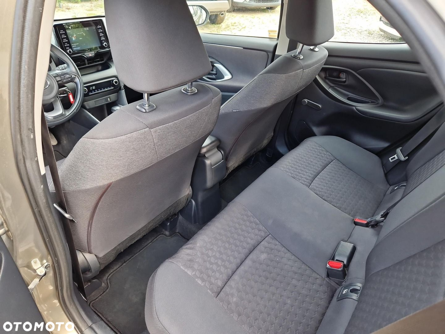 Toyota Yaris - 10