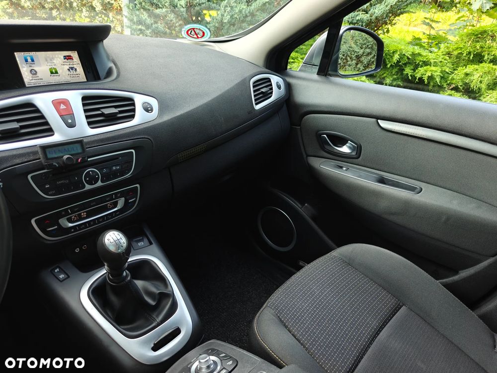 Renault Scenic - 10