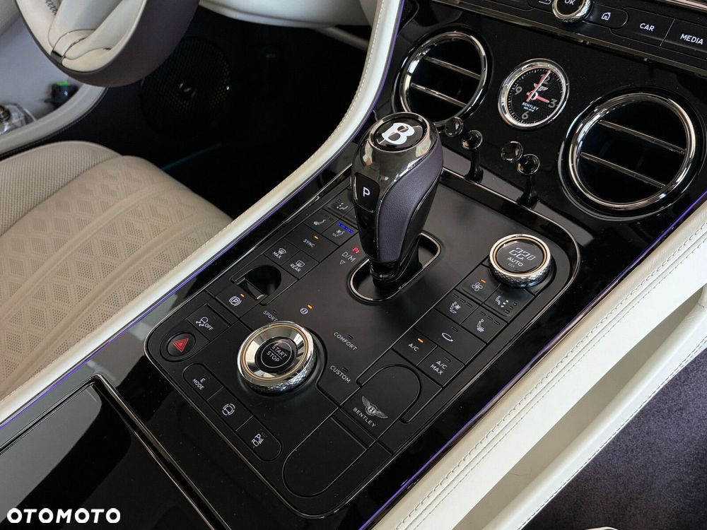 Bentley Continental GT - 17
