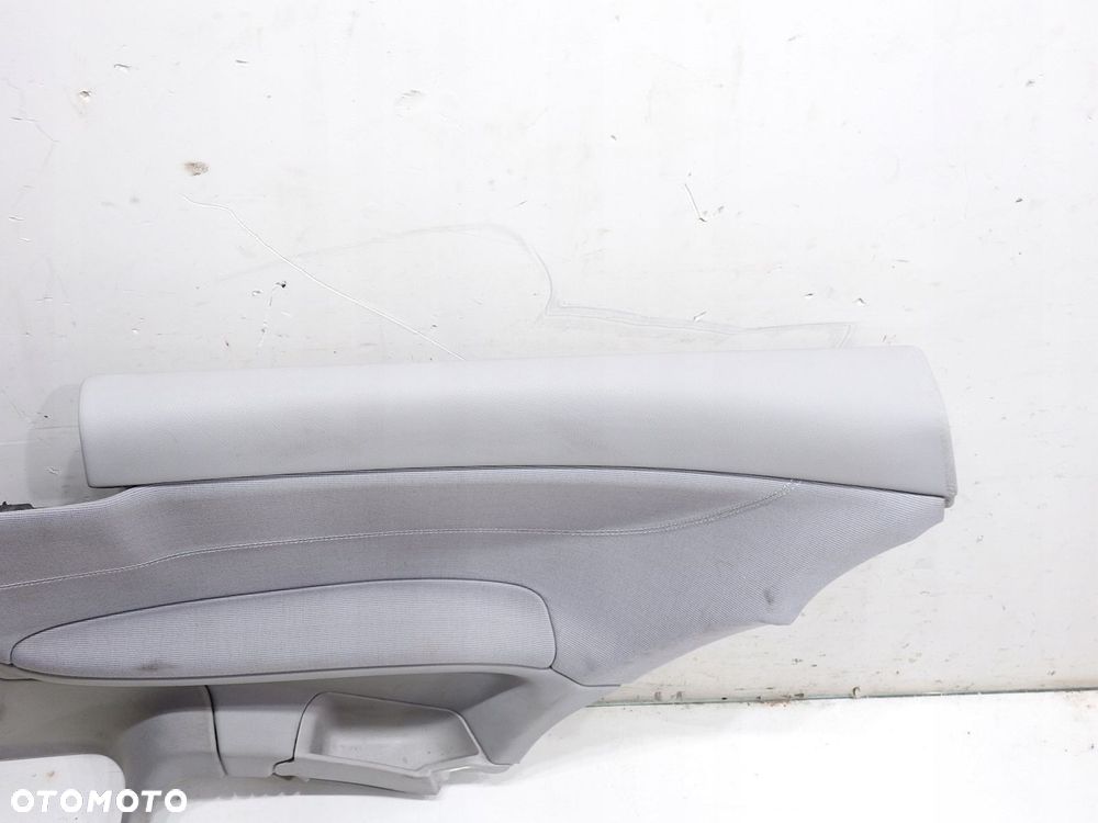 TAPICERKA BOCZEK PRAWY TYŁ MERCEDES W203 COUPE - 7