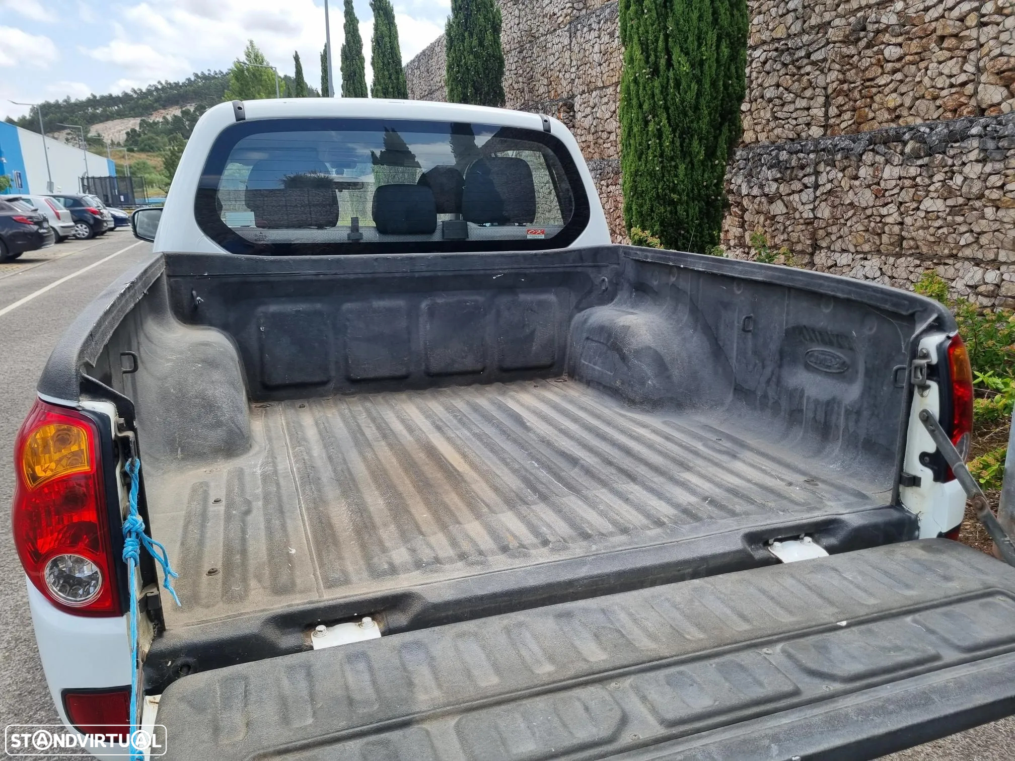 Mitsubishi L200 2.5 DI-D CD Invite AC CC - 13