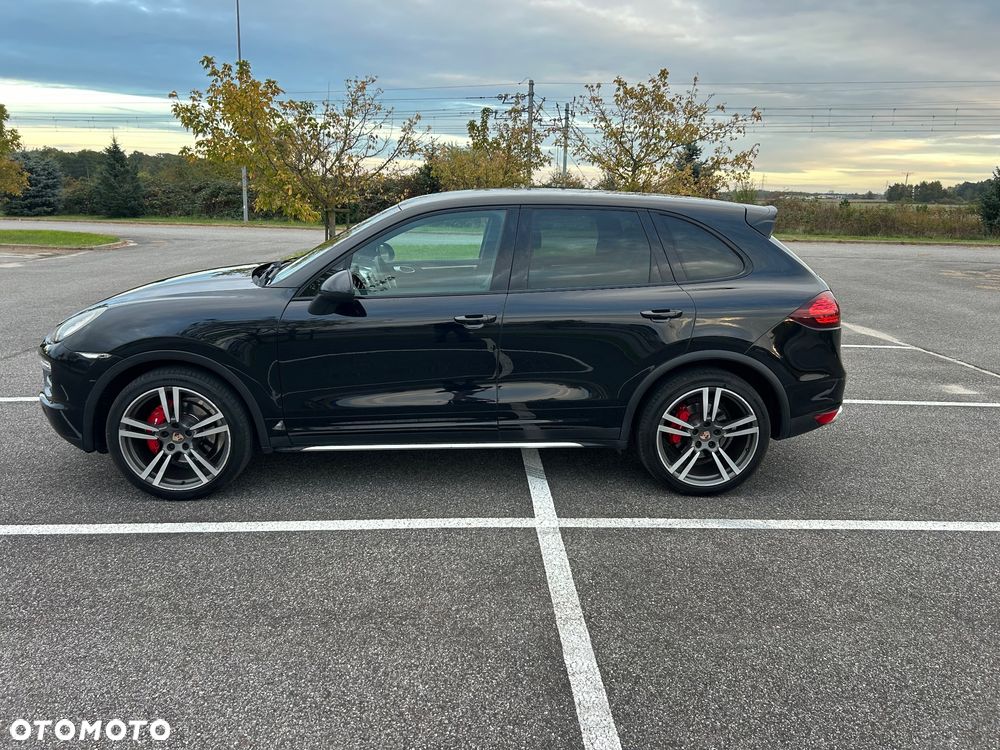 Porsche Cayenne - 14