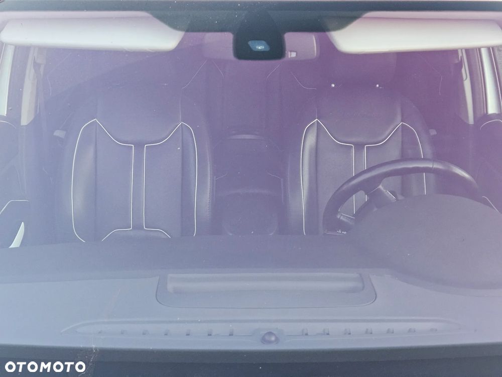 Ford Kuga 2.0 TDCi Individual MPS6 - 38