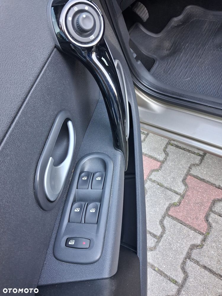 Renault Clio 1.2 16V Night&Day - 13