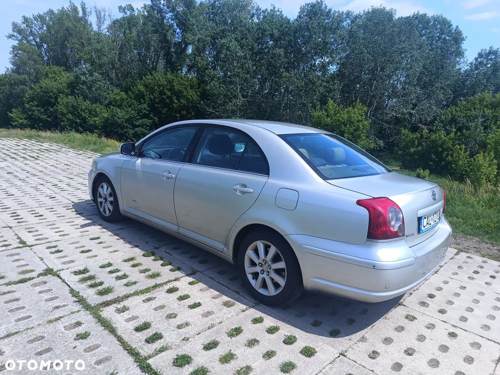 Toyota Avensis 2.0 VVT-i Prestige - 7
