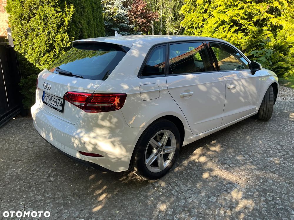 Audi A3 Sportback 1.5 TFSI cylinder on demand S tronic - 12
